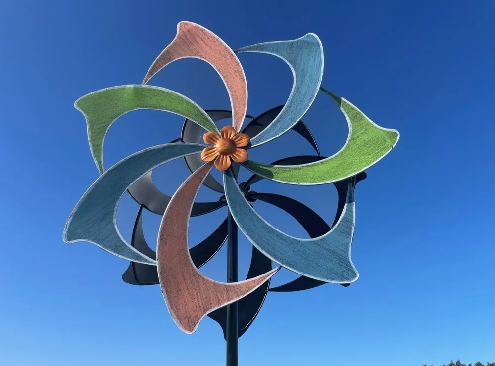 Carillon à vent multicolore en métal comme piquet de jardin hauteur 183 cm diamètre 61 cm