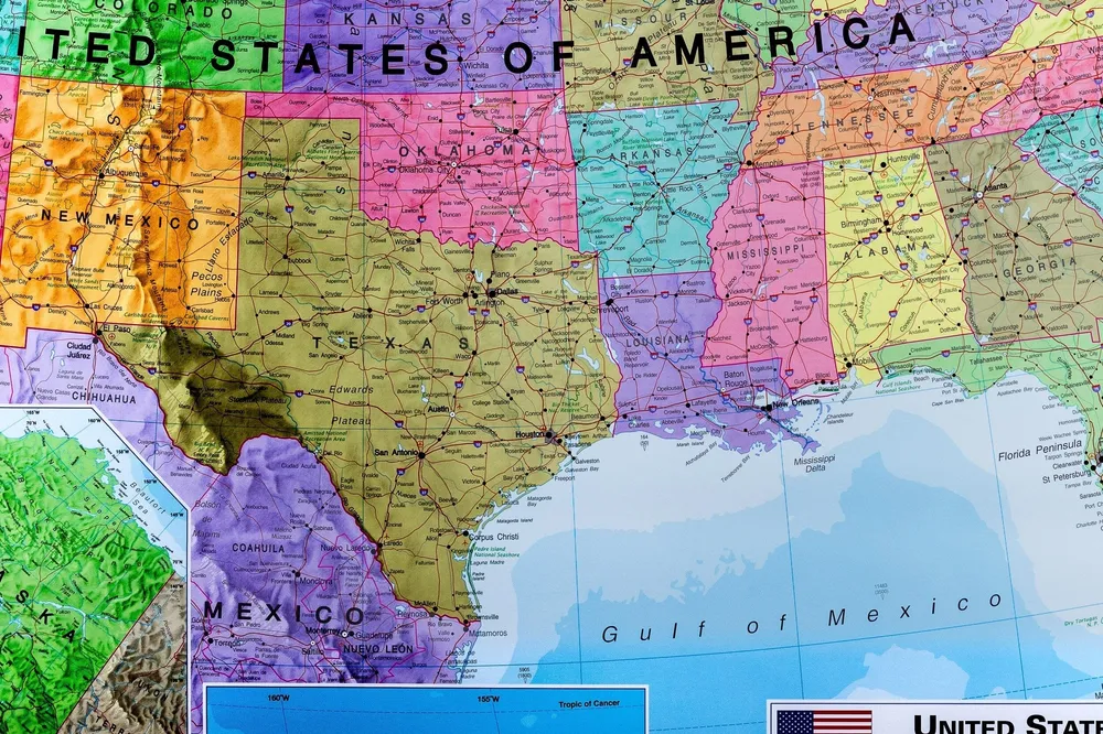 Carte murale plastifiée avec lattes de maintien en bois - USA politique (en anglais) - 120 x 100 cm | Maps International