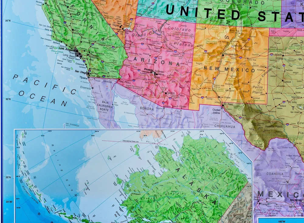 Carte murale plastifiée avec lattes de maintien en bois - USA politique (en anglais) - 120 x 100 cm | Maps International