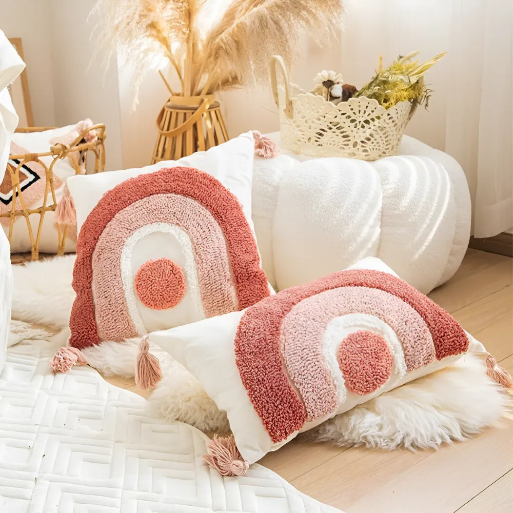 Housse de coussin bohème brodée et capitonnée Arc Casa & Beyond