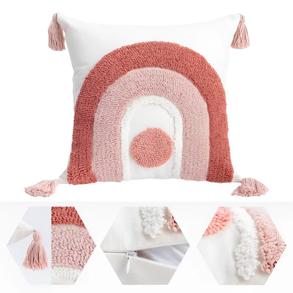 Housse de coussin bohème brodée et capitonnée Arc Casa & Beyond