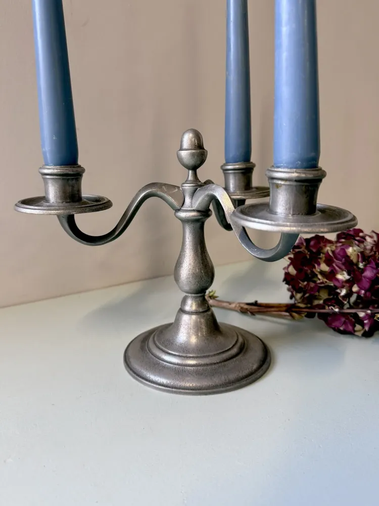 Chandelier en étain