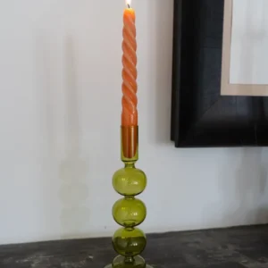 Chandelier vert design ondulé