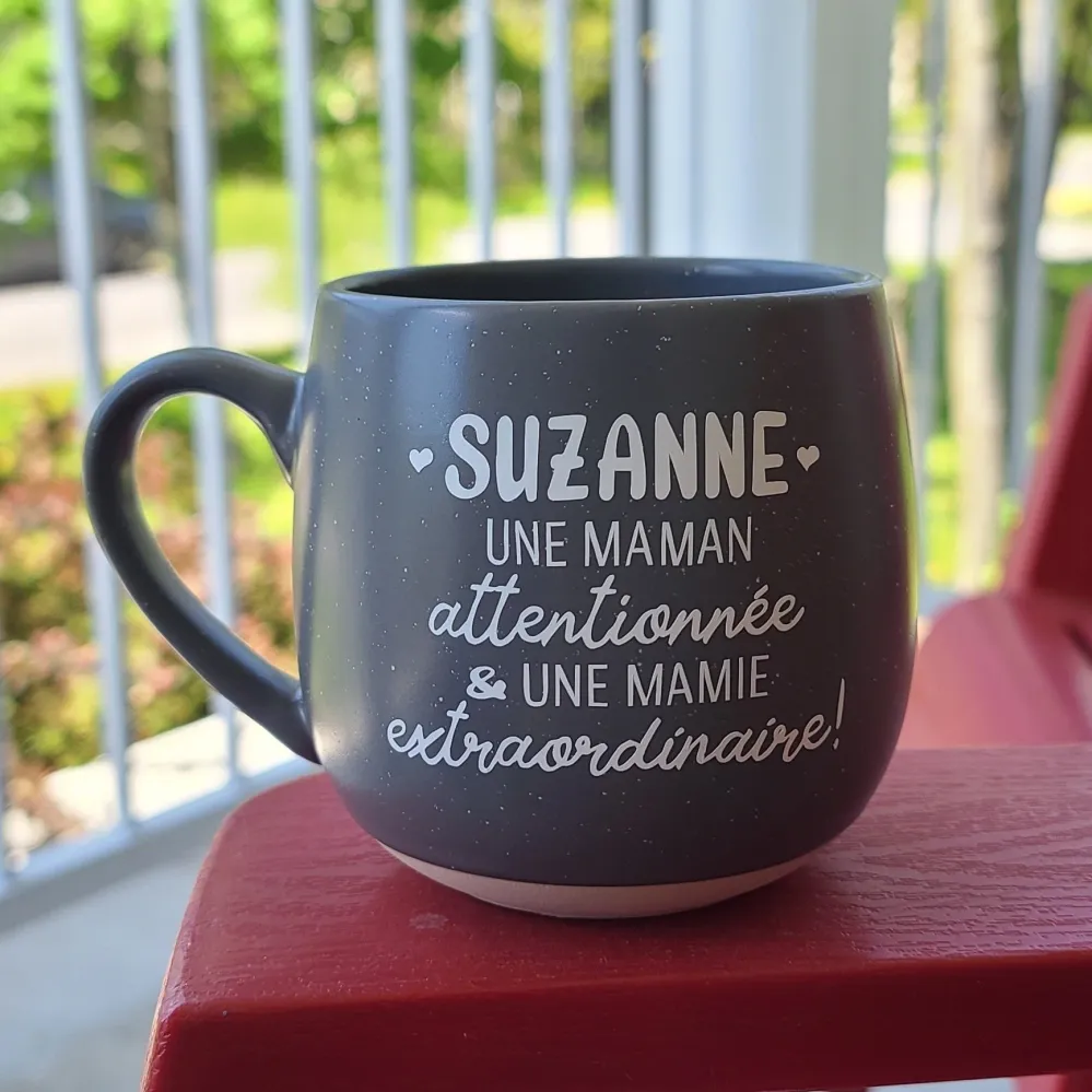 Décalque de vinyle - "NOM" une maman attentionnée et une mamie extraordinaire ! Chouette Fabrique