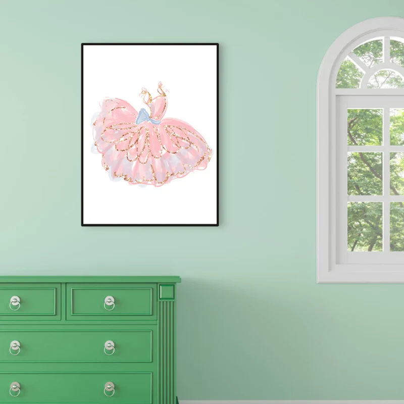 Glam Dancing Dress Graphic Toile enveloppée pour enfants Style texturé Décoration murale en rose Clearhalo
