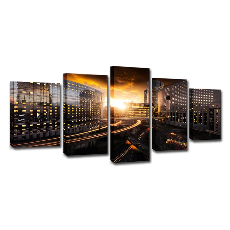 Impression sur toile multi-pièces en noir et or avec paysage urbain au coucher du soleil urbain pour la maison Clearhalo