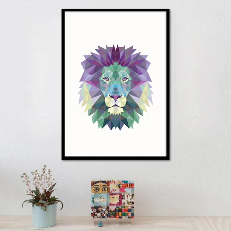 Toile murale moderniste à tête de lion, peintures d'animaux violets, options de tailles multiples Clearhalo