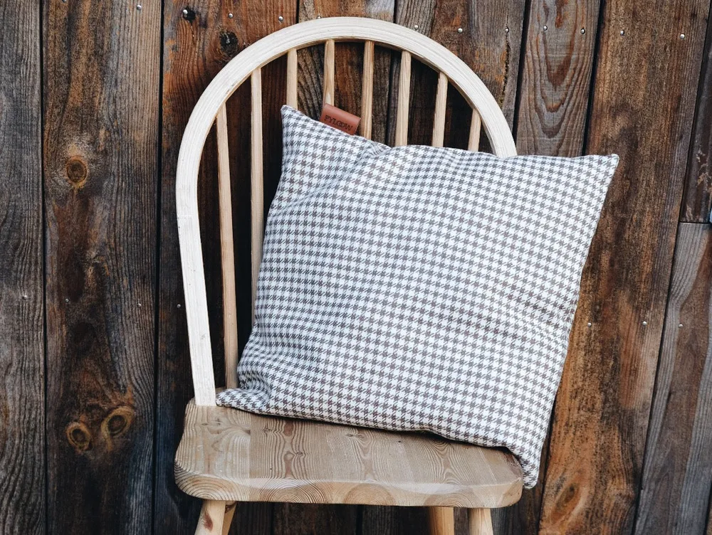 Coussin carré en pied de poule de laine et chanvre - L’Heureux