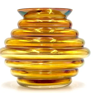 Vase « Melon Rib » 14 cm (5,5 po) de Crown Crystal Glass (Australie), couleur jaune souci foncé