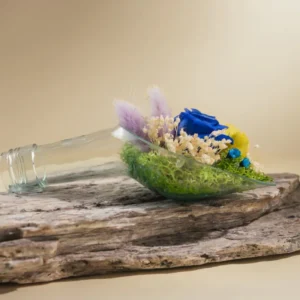 Cuillère florale avec rose stabilisée