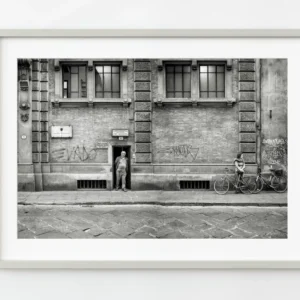 Entrée de la Fraternité Militaire à Rome Italie | Édition limitée à 10 Dan Kosmayer Photography