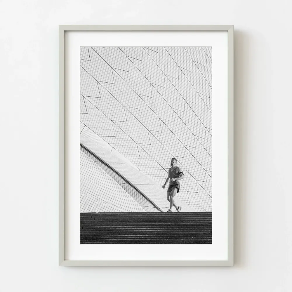 Homme faisant du jogging à l'Opéra de Sydney | Édition limitée à 10 Dan Kosmayer Photography