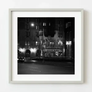 Hôtel à New York la nuit de mauvaise humeur | Édition limitée à 10 Dan Kosmayer Photography
