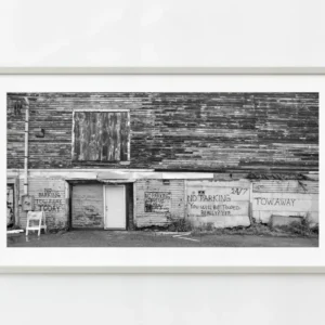 Marché aux poissons du port, bâtiment délabré à Portland, dans le Maine | Édition limitée à 10 Dan Kosmayer Photography