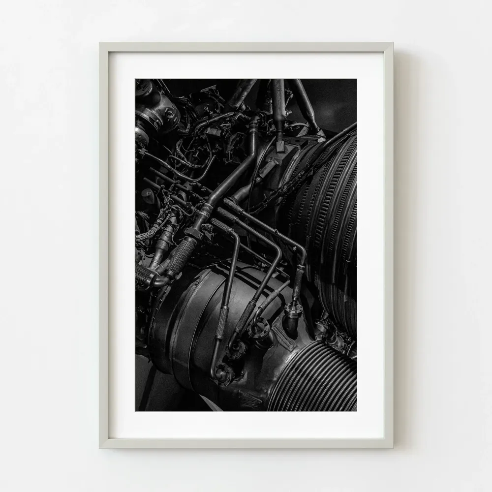 Moteur de fusée F-1 en gros plan | Édition limitée à 10 Dan Kosmayer Photography