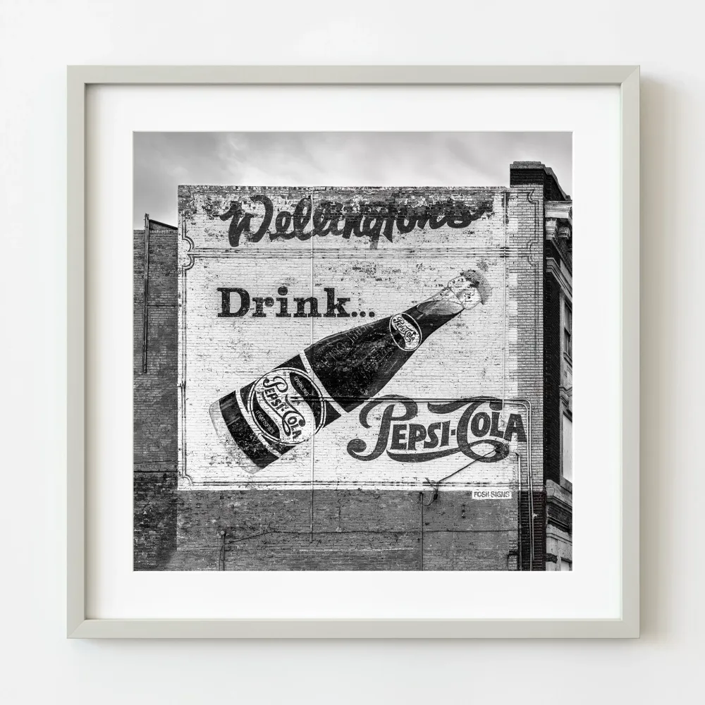 Vieux panneau d'affichage Pepsi Cola Winnipeg | Édition limitée à 10 Dan Kosmayer Photography
