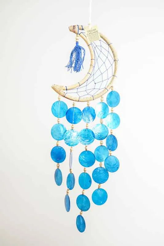 Décoration coquillage suspendue demi-lune bleu foncé 22 cm