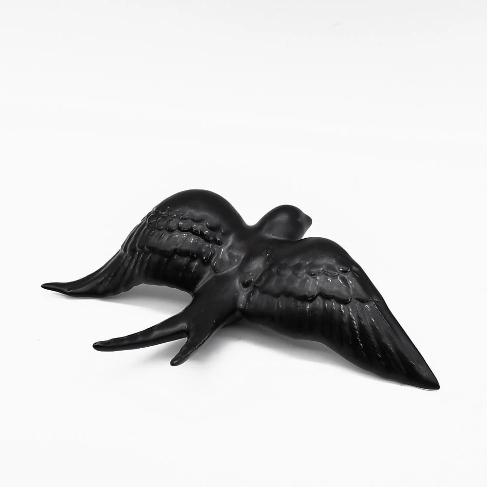 Hirondelle de Caldas da Rainha en céramique noire mate FAIO