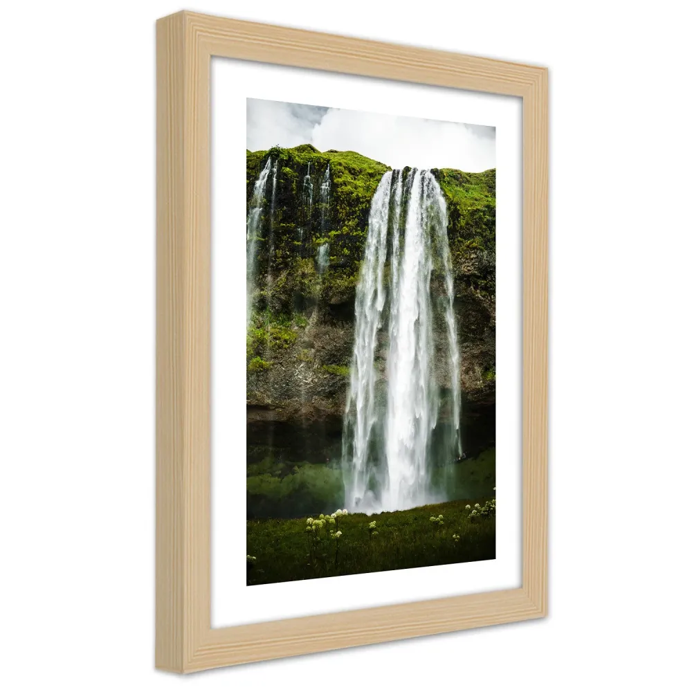 Photo encadrée de motifs naturels, cascade dans les montagnes verdoyantes 20x30 Feeby