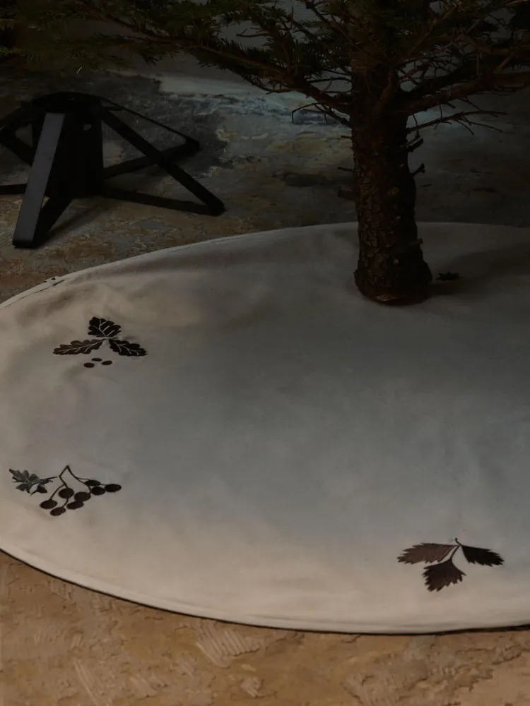 Oak Christmas Tree Blanket - Round - Natural Ferm Living - COM
