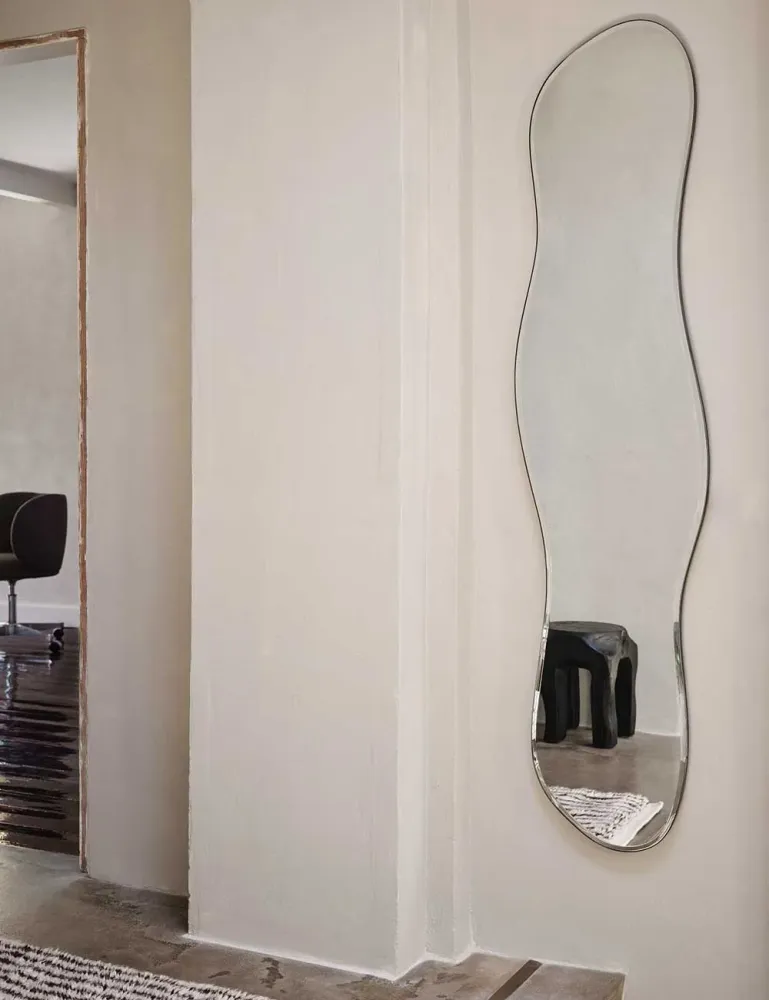 miroir d'étang pleine grandeur chromé Ferm Living