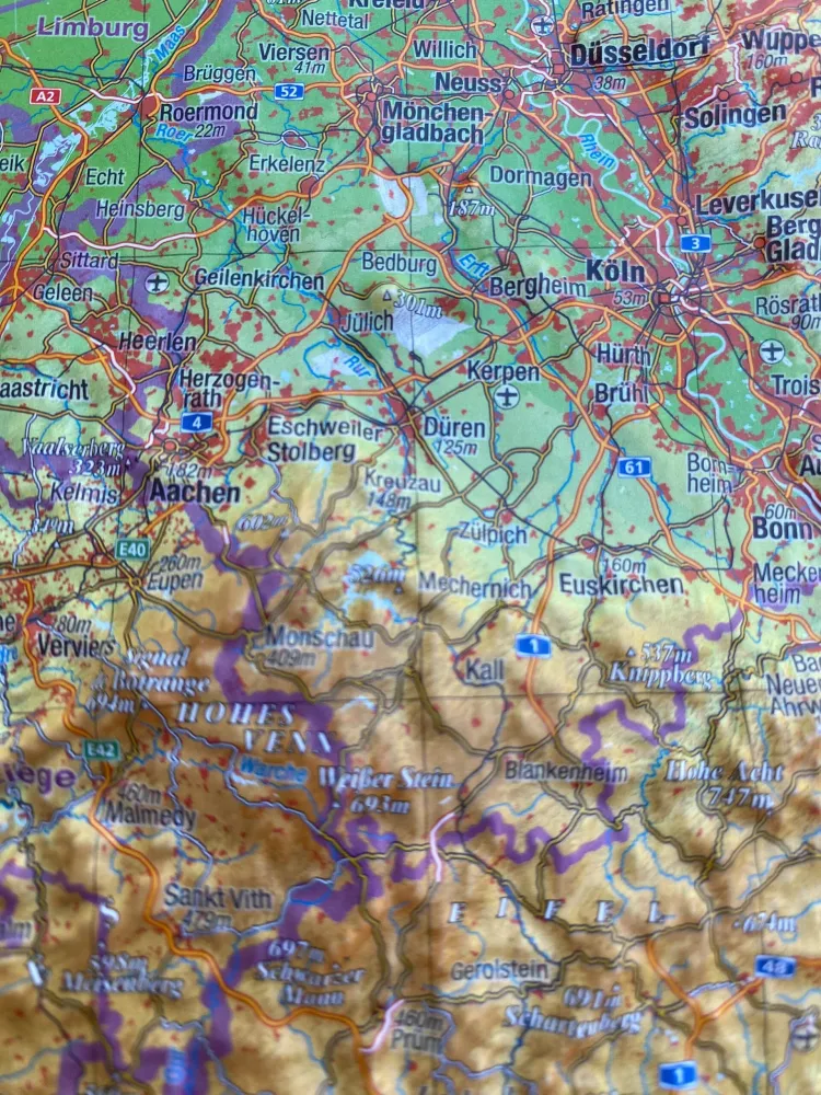 Carte murale en relief - Benelux (en anglais) - 39 x 29 cm | Georelief