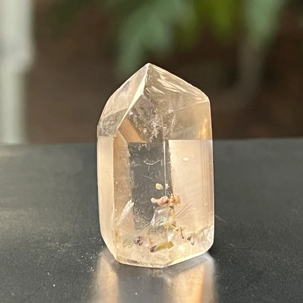 Générateur/ pointe en quartz avec mini inclusions modèle 5