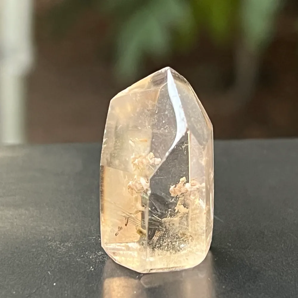 Générateur/ pointe en quartz avec mini inclusions modèle 5