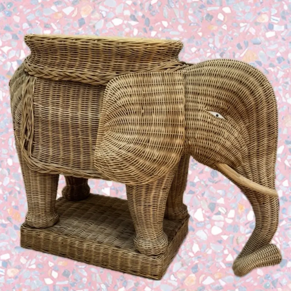 Grand piédestal éléphant en osier – années 70