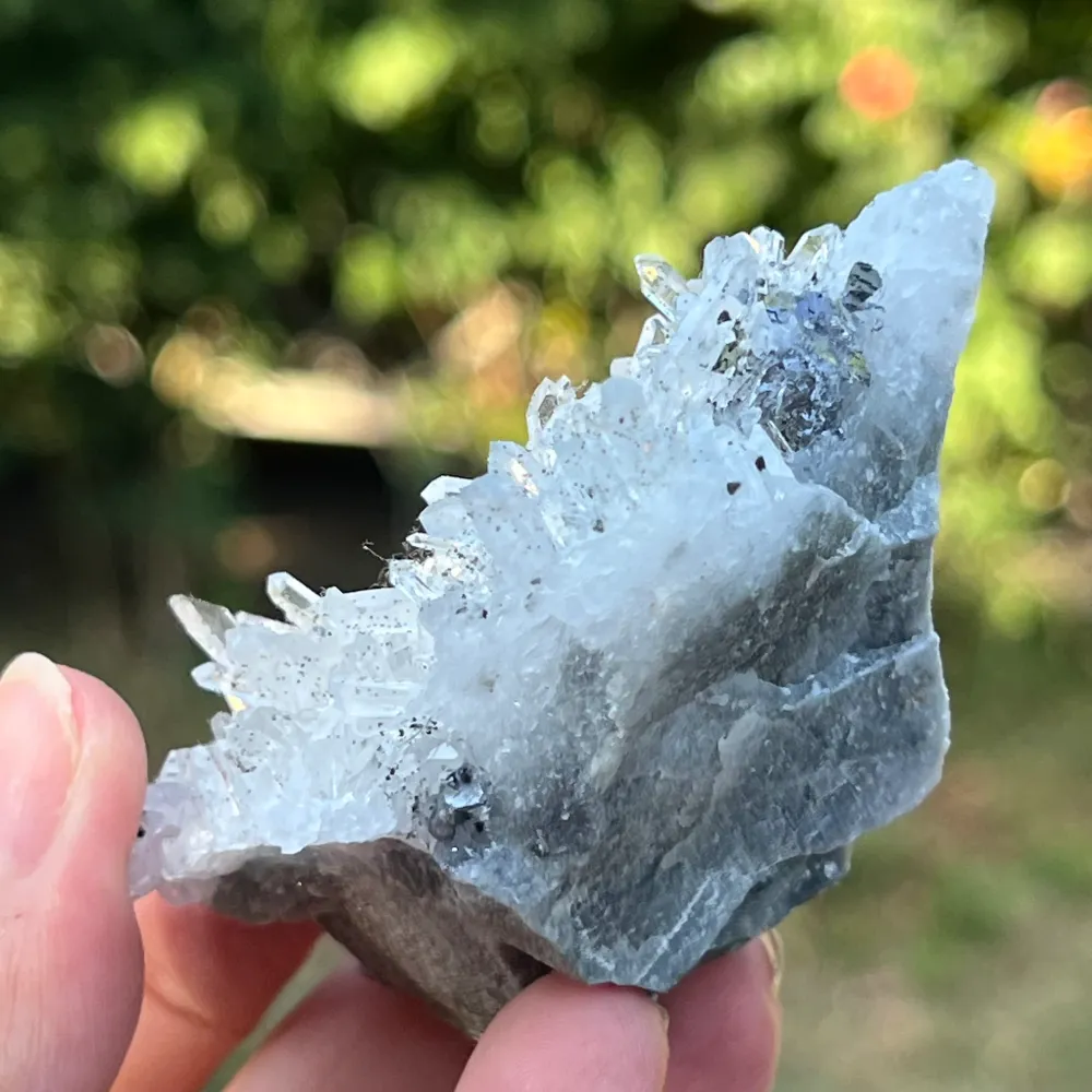 Grappe de quartz incolore, Fleur de mine de Chine m1