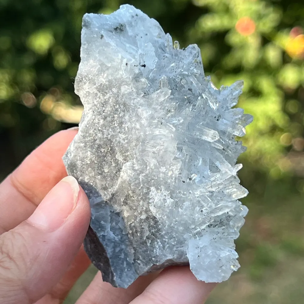 Grappe de quartz incolore, Fleur de mine de Chine m1