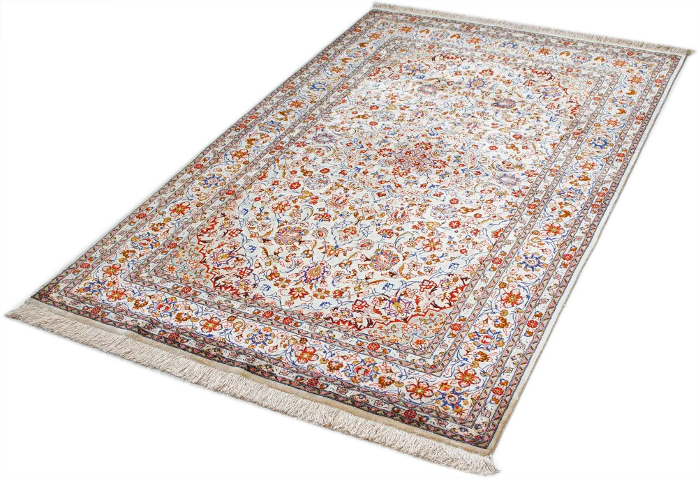 Grâce de soie de Qom