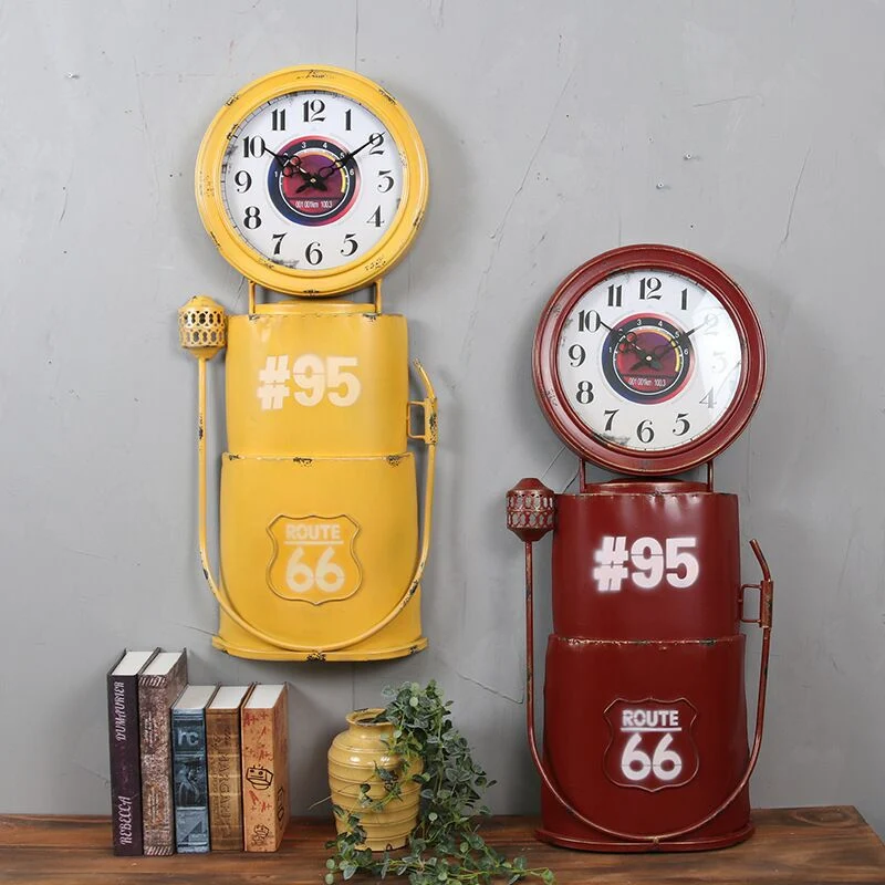 Horloge décorative, distributeur jaune