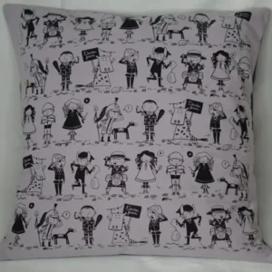 Housse de coussin "Doudou Forever"- Gris clair, personnages noirs