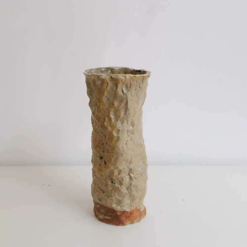 Vase tube 04 en grès H 24 cm cuisson bois - nuances de jaunes Judith Lasry