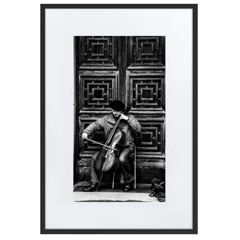Affiche mit Passepartout - Un violoncelliste dans la rue Kuratoren von artlia