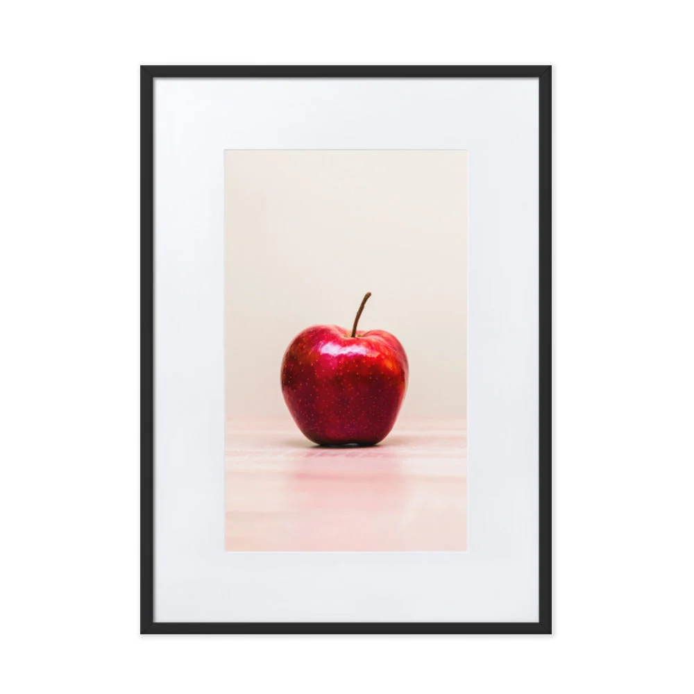 Pomme Rouge - Affiche encadrée avec passe-partout Kuratoren von artlia