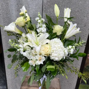 Hommage Blanc Serein - F7002 La Fleuraison