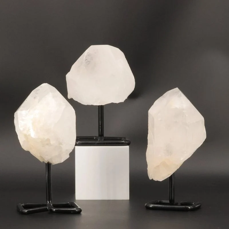 Cristal de roche du Brésil à sur pied La Pierre Fr