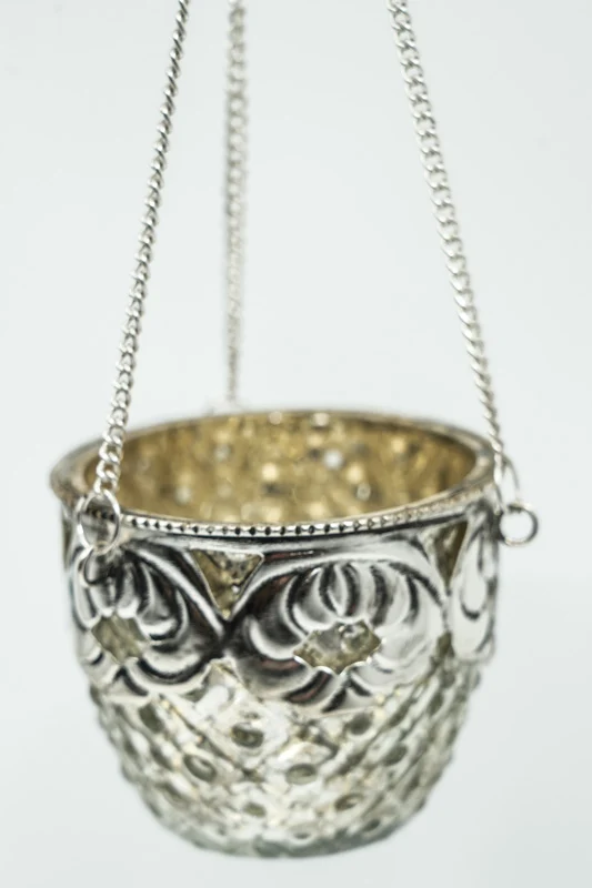 Lanterne suspendue, laiton, motif floral, couleur argentée, style antique, 7,5 x 6 cm