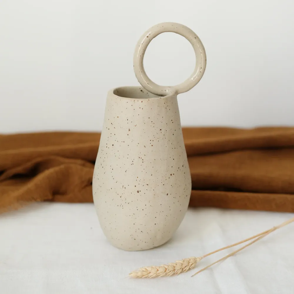 Vase 05 en grès pyrité H 24cm - Beige Léa Baldassari