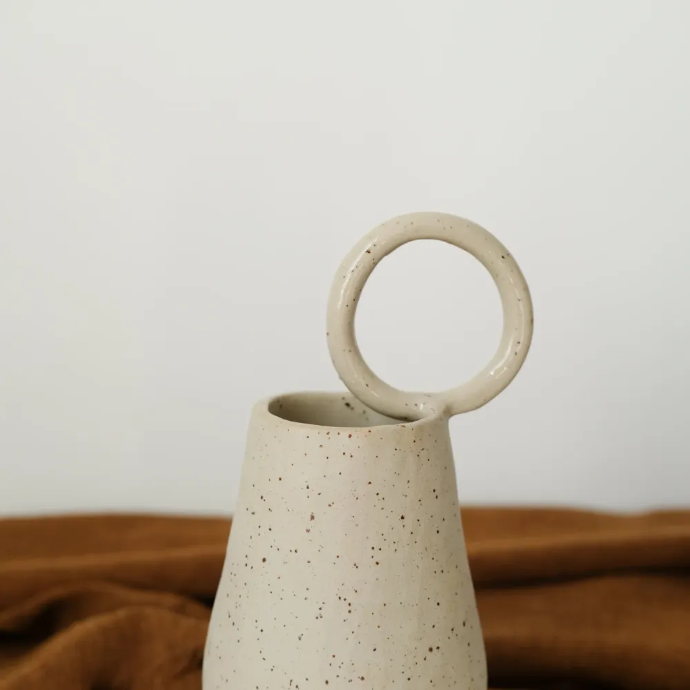 Vase 05 en grès pyrité H 24cm - Beige Léa Baldassari