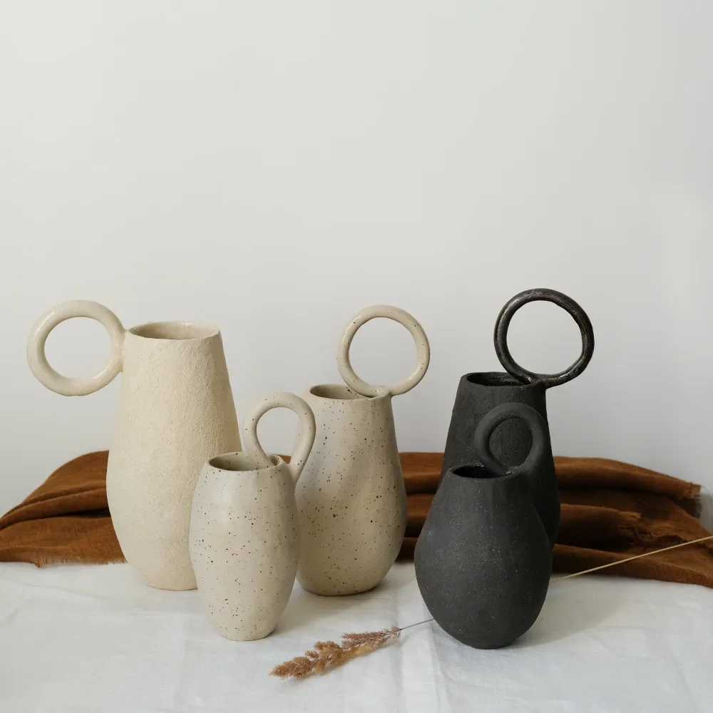 Vase 05 en grès pyrité H 24cm - Beige Léa Baldassari