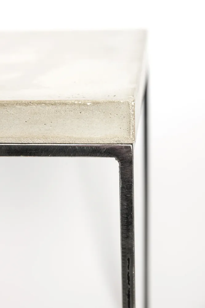 My concrete design Table #3 Les Mimipots
