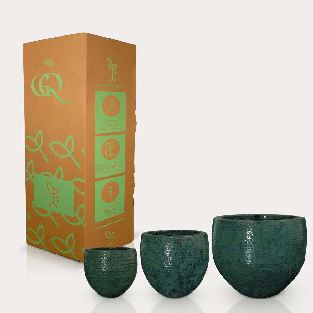 Lot de trois caches-pots en céramique vert foncé