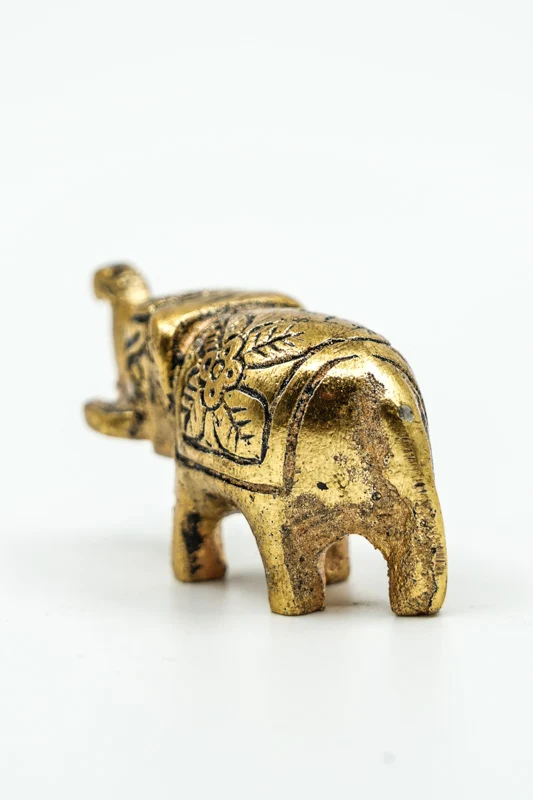 Éléphant décoratif, aluminium, couleur or, petit, 5,5 x 2,5 cm