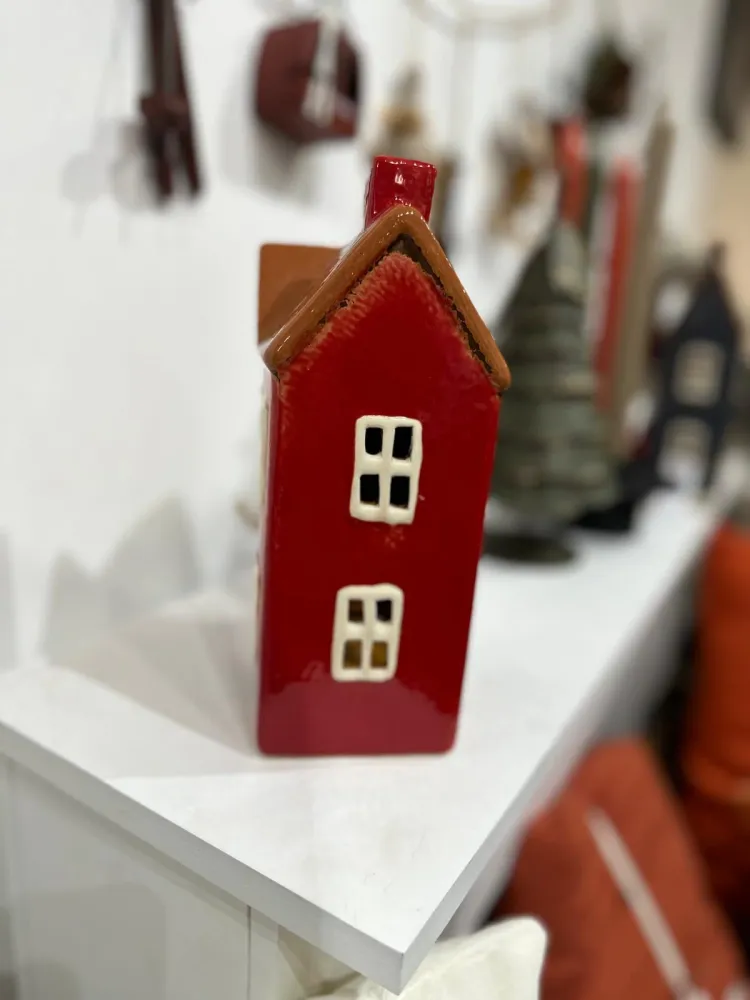 Maison Lumineuse en Céramique