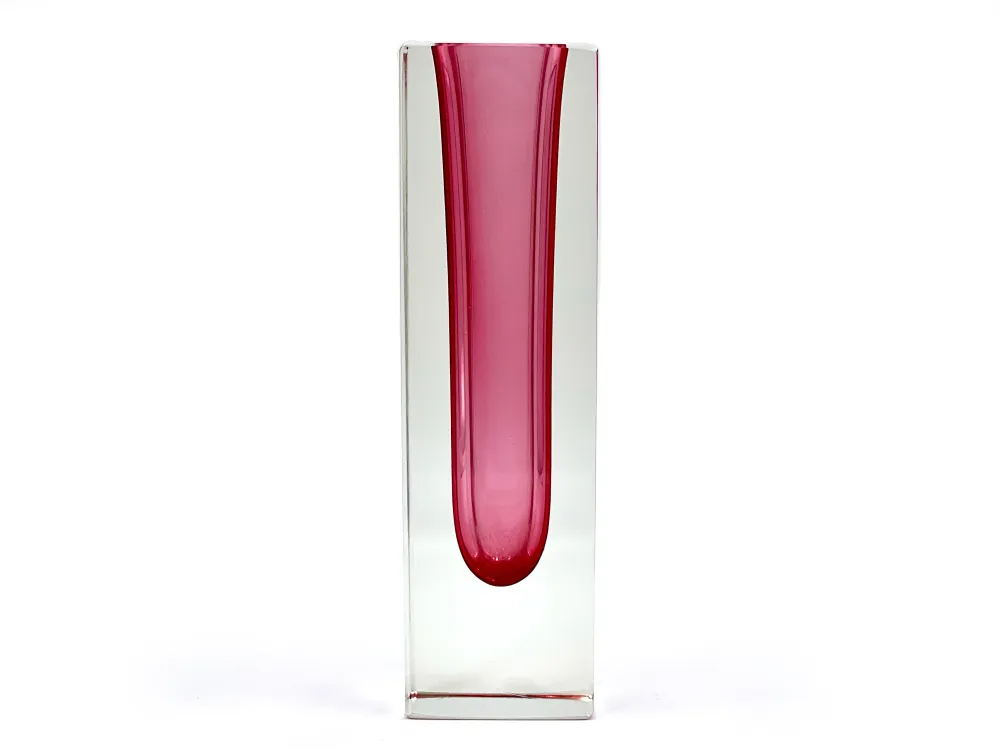 Mandruzzato (Murano, Italie) Vase bloc en verre d'art à facettes 'Quadrato' 6"