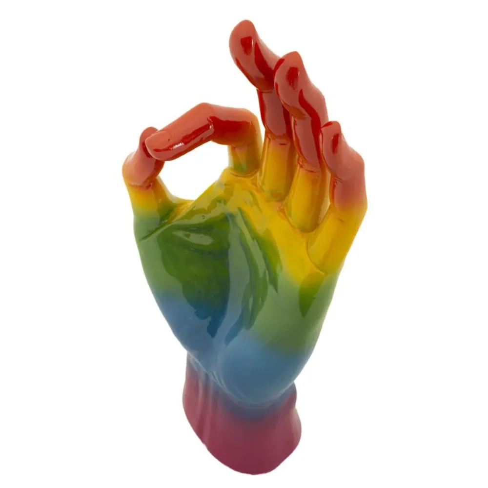 Statuette de la main OK arc-en-ciel – Symbole coloré de positivité Mauro Ferretti