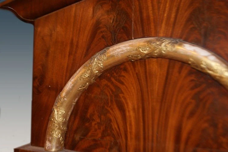 Miroir antique de style Biedermeier d'Europe du Nord